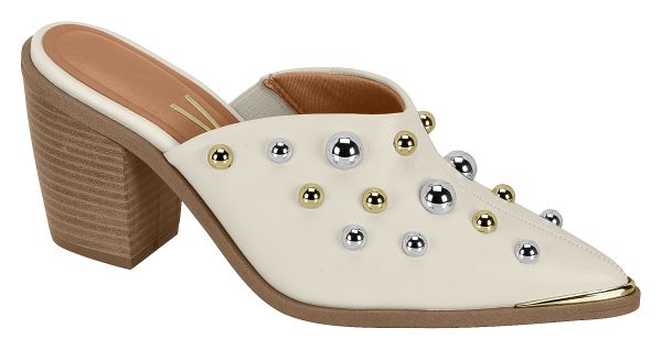 Sueco con Tachas